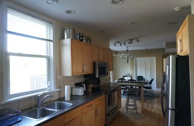 Incredible location   2700 sq ft  heart of Crescentwood in Long Term Rentals in Winnipeg - Image 18