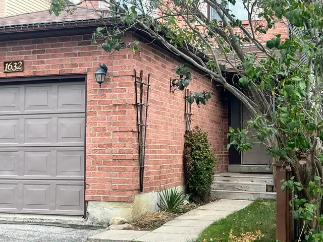 DETACHED FOR RENT - PICKERING 3 BEDROOM