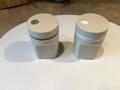 Tupperware Vintage Salière et poivrière super état , View more