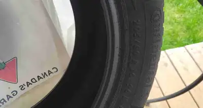 I bought November 23 winter for Kia Soul, not even 10,000k 205/60 R/16 BOUGHT CANADIAN TIRE, THEY AR...