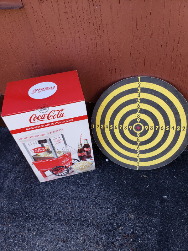 Popcorn Machine ( NEW ) and Dartboard Used -Make an offer in Other in City of Toronto