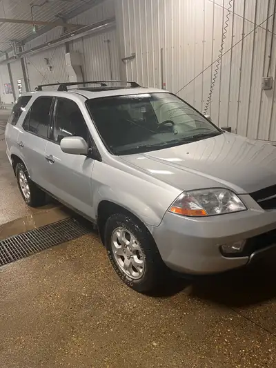 2001 MDX 239000 kms, air,tilt,cruise,power seats, heated front seats, power windows. Newer all seaso...