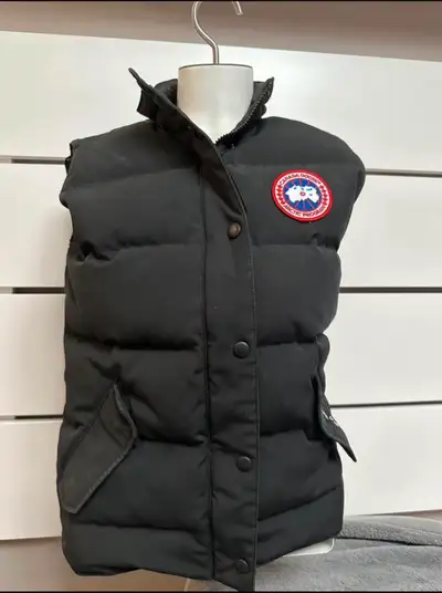 canada goose vest in All Categories in Alberta Kijiji Marketplaces