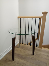 Glass top accent table 