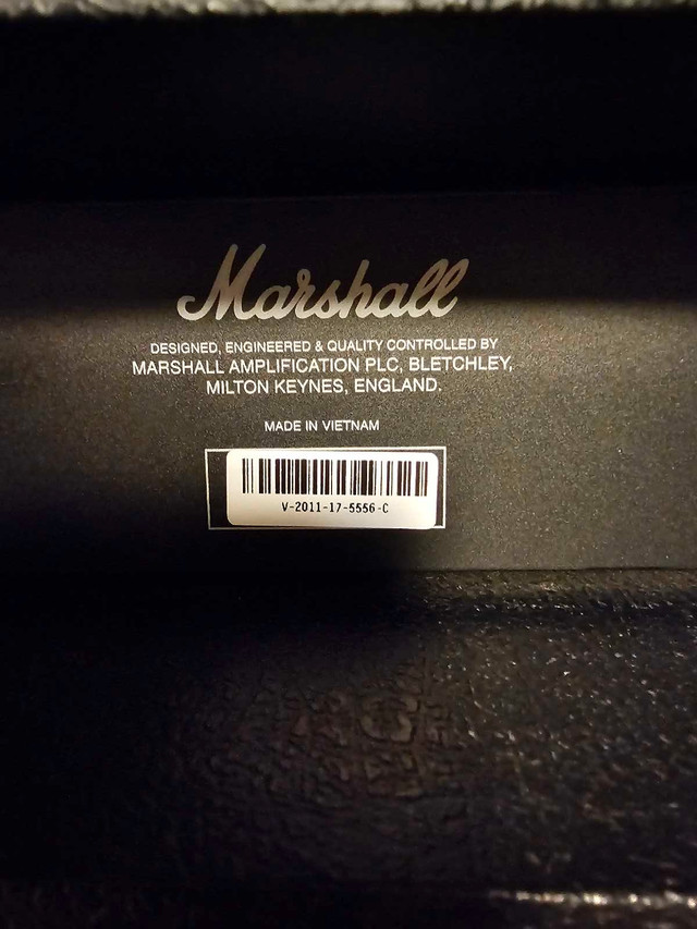 Marshall MB15 Bass Amp in Amps & Pedals in Strathcona County - Image 2