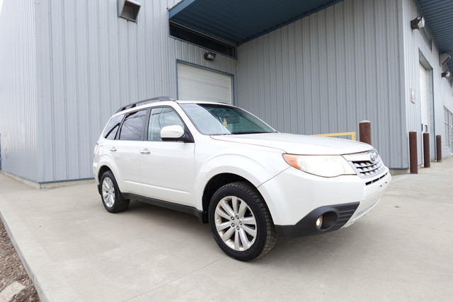 2011 SUBARU FORESTER LIMITED-AWD-FULLY LOADED in Cars & Trucks in Edmonton
