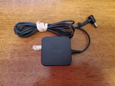 Chargeur Asus  19v 1.75a connecteur 5.5x2.5mm, View more
