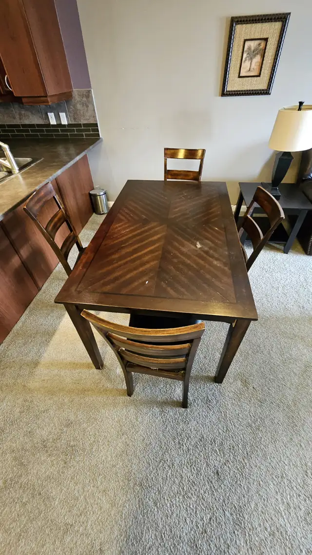 Dining Table and Chairs62863284713219127
