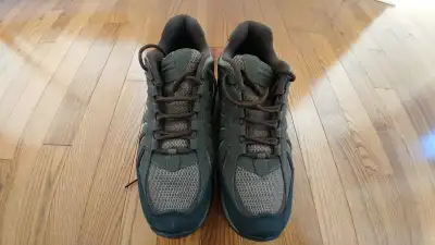chaussures de plein air Columbia randonnées size 11, Voir plus