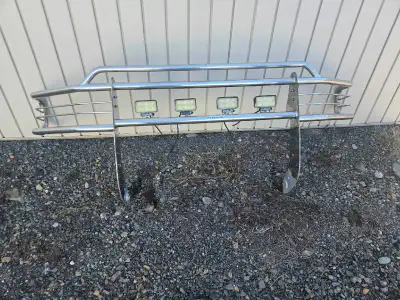 BUSH BAR... fits fullsize truck.. Text / call or message.