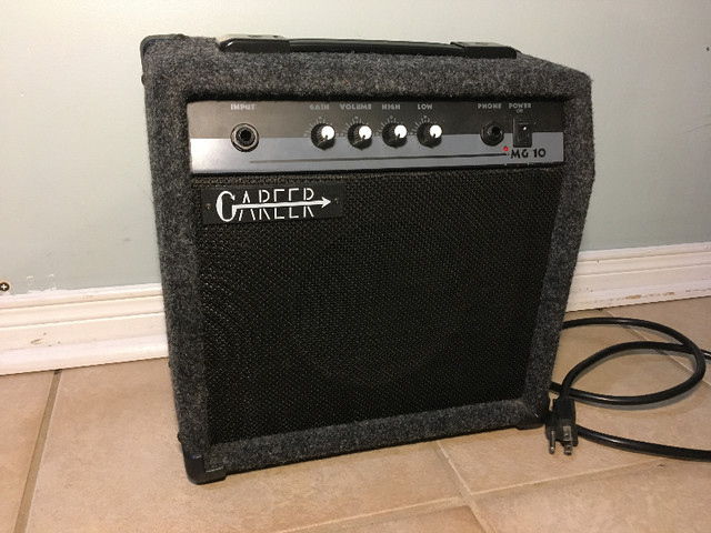 Vintage Career MG-10 Guitar Amplifier dans Amplificateurs et pédales  à Région de Mississauga/Peel