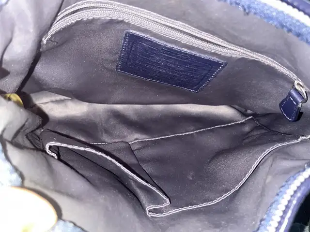 Coach Vintage Navy blue Shoulder and crossbody Bag in Women's - Bags & Wallets in Mississauga / Peel Region - Image 7