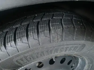 Moto master 235/65R 17 104T MMWE Moto master winter edge Rims included Like new