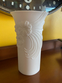 Vintage Kaiser Germany Matte White Bisque Op Art Vase Embossed
