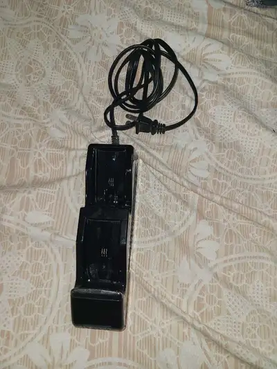 xbox 360 rechargeable battery charger no batteries , View more