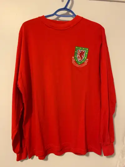 Vintage - Toffs WALES NATIONAL TEAM 1967-1972 Soccer Jersey XL/L, View more