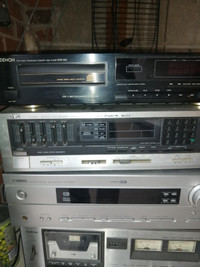 YAMAHA RECIVER TOSHIBA DOUBLE TAPES PLAYER DENON SAMSUNG DVDS TO