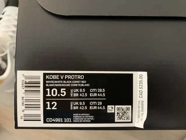 VNDS Nike Kobe 5 protro Bruce Lee alternate size 10.5 in Men's Shoes in City of Toronto - Image 4