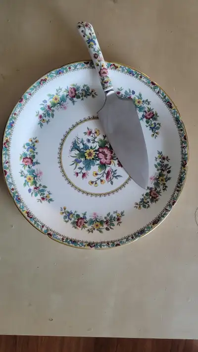 Coalport  Ming Rose Bone China Cake Plate & Serving knife set, View more
