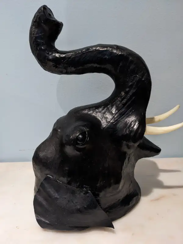 Large elephant wall mount head leather display in Arts & Collectibles in City of Toronto - Image 4