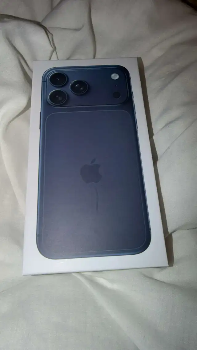 iPhone 17 pro max deep blue 2TB in Cell Phones in Delta/Surrey/Langley - Image 2