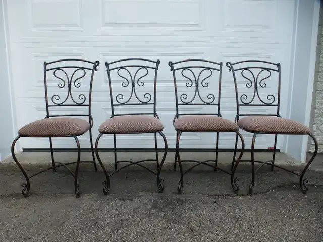 Chaises de cuisine / Dining chairs in Dining Tables & Sets in Laval / North Shore - Image 2