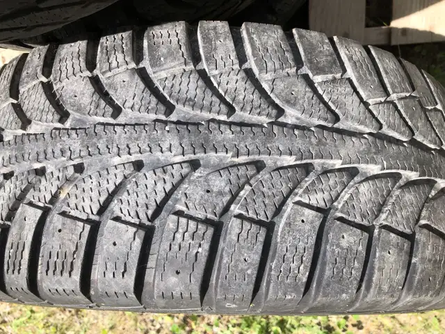 215 55 R16 Winter tires in Tires & Rims in Renfrew - Image 5