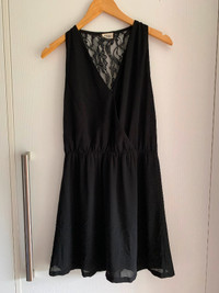 Women's dresses - size XS/S