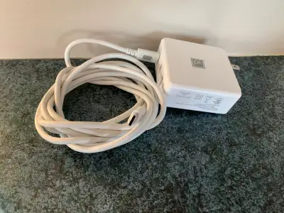 USB-C Fast Charger for iPhones and laptops, View more