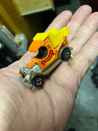 Vintage Hot Wheels 1977 Dumpin' A Truck'n Orange Dump Truck 