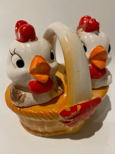 SALIÈRE POIVRIÈRE RETRO VINTAGE MID CENTURY, EN CÉRAMIQUE POULE, View more