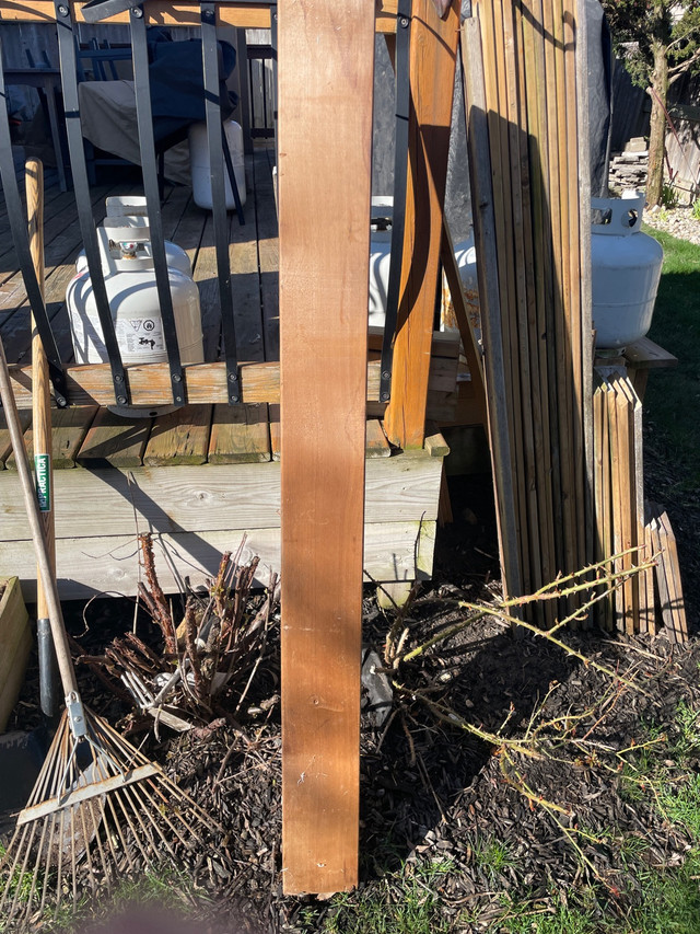 Cedar post 6x6x59” in Decks & Fences in Guelph