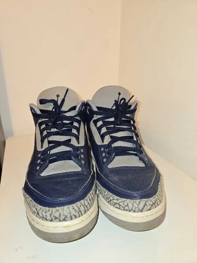 Jordan 3 Retro Georgetown Mens size 13 Blue in Men's Shoes in City of Toronto - Image 3