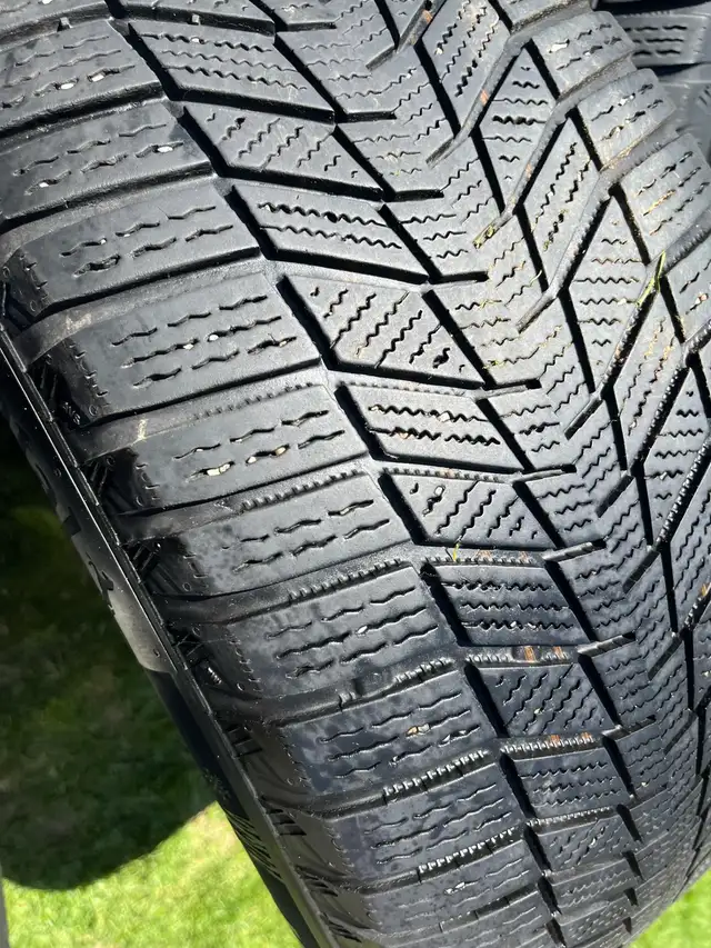 Volkswagen Atlas Rims on Continental Crosscontact winter tires  in Tires & Rims in Cambridge - Image 7