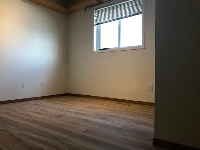 Two Bedroom Main Floor With Private Entrance in Arbour Lake NW in Long Term Rentals in Calgary - Image 10