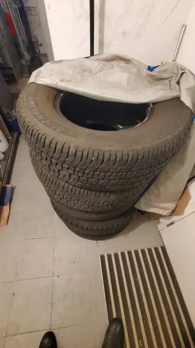 Used tires, all decent/very good tread. Please dont ask for manufacture date or how long do i think...