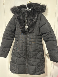 Ateaze Snow jacket brand new