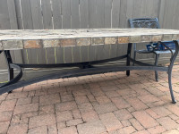 Free- outdoor table and chair set