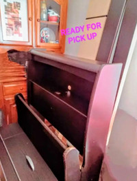 Twin Sleigh Bed, Storage Drawers and shelf headboard.