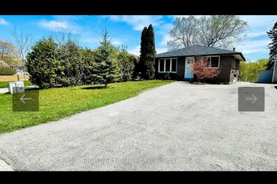 Beautifully Renovated 2 Beds + 1 Bath Legal Walkout Unit