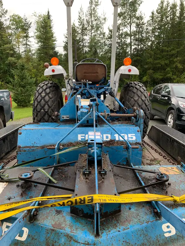 FORD 1900 Diesel Tractor Package in Other in Prince George - Image 2