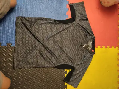 UnderArmor Shirt (Brand New), View more