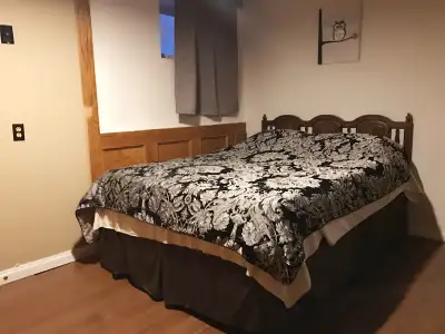 clean quiet full function rooms for rent