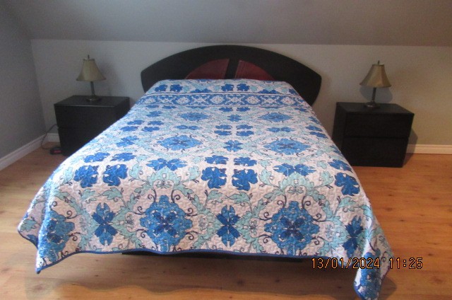couvre-lit\bedspread in Bedding in Bathurst - Image 2