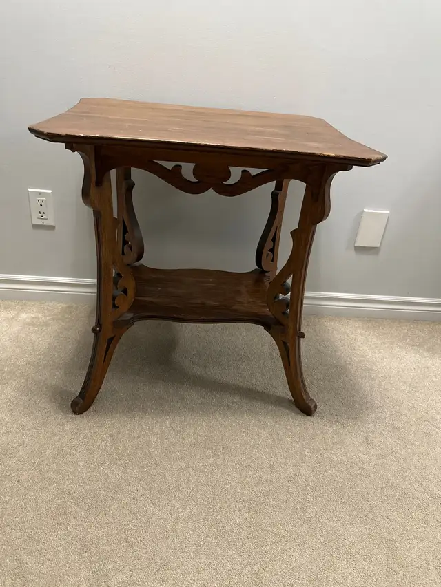 Wooden side table  in Other Tables in Ottawa - Image 2