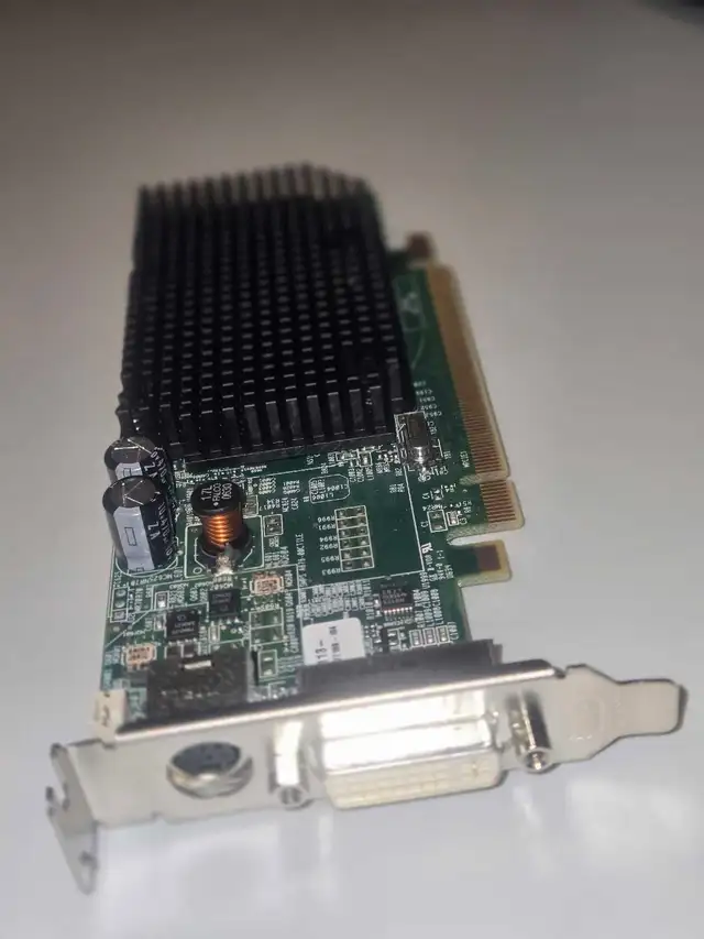 ATI-102-A771(B) Graphics Card426574354402529282
