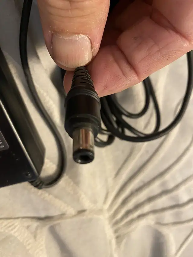 Toshiba power cord PA320 IU 1ACA in Cables & Connectors in Markham / York Region - Image 4