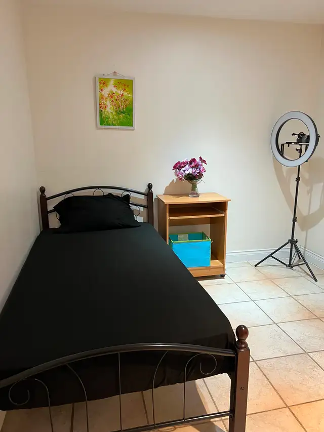 Yonge /Steeles 1 bedroom /3 bedrooms, for rent in Room Rentals & Roommates in Markham / York Region - Image 4