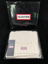 New Hunter Moss Cable Scarf in Colour Cream