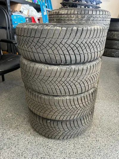 SELLING A SET OF 205-50-17 WINTER TIRES ON RIMS. TIRES HAVE 85% TREAD REMAINING. RIMS CAME OFF A 201...